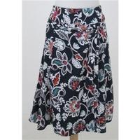 BNWT M&Co, size 19 blue mix patterned skirt