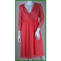 BNWT ASOS - Size: 12 - Pink - Calf length maternity dress