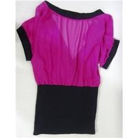 BNWT Quontum Size: 10 Black & Pink Short Dress with Sheer Top Size 10