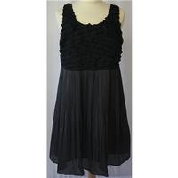 bnwt color fashion grey black sleeveless dress size 12
