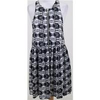 BNWT Evil Twin, size S black & white patterned sleeveless dress