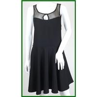 BNWT - Izabel - 16 - Black - Knee length dress