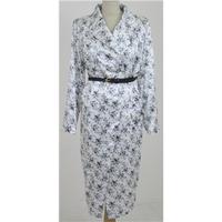 BNWT Izabel, size 14 white & grey floral dress jacket