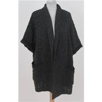 BNWT Oxmo, size S/M charcoal grey short sleeved cardigan