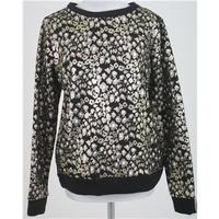 BNWT QED London, size L black & gold patterned jumper