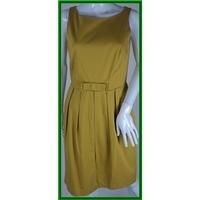 BNWT Next (Woman) - Size: 12 - Yellow - Evening dress