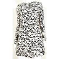 BNWT Marks and Spencer Size 8 Black and White Tribal Coat
