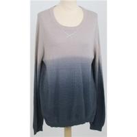 BNWT Oasis Size: L - Grey/Fawn Jumper