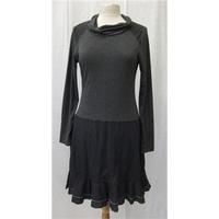 bnwt chris parkinson size s grey black long sleeved dress