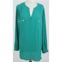 BNWT M&S, size 26, green blouse