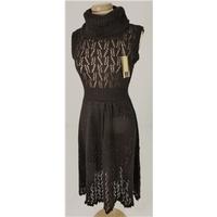 BNWT Raxi, size M brown knitted dress