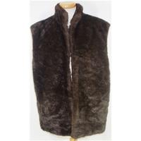 BNWT La Strada - size 16 - dark brown - faux fur gilet