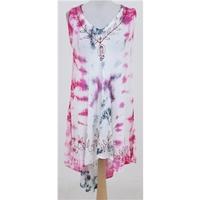 BNWT Wewa one size white, pink & grey sleeveless dress