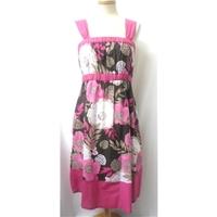 BNWT - Elegance - Size: 16 - Floral Design - Summer Dress