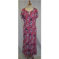 BNWT - Marisota - size 18 - Coral Floral Dress