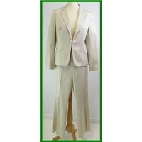 BNWT - Next - Size: 14 - Cream / ivory - Trouser suit