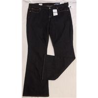 BNWT Gap size 40\