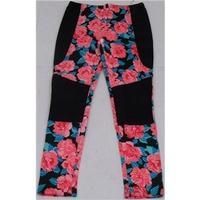 BNWT Paint It Red, size S black, pink & green floral patterned leggings