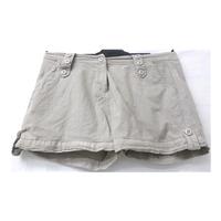 BNWT - Angelie - Size: XXL - Beige - Hot pants