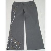 BNWT Monroe & Main size 14 grey bootcut jeans with embroidered design