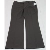 BNWT Gap size 10R dark brown \