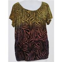 BNWT MinkPink size XS green & brown velvet top