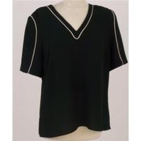 bnwt tu size 14 black short sleeved top