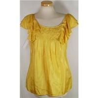 bnwt ms limited collection size 14 yellow silk top
