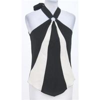 BNWT Wallis, size 10 black & white sleeveless top