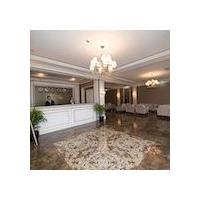 Boulevard Side Hotel