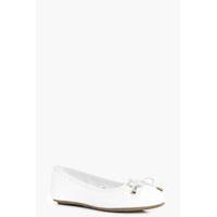 bow trim basic ballet shoe white