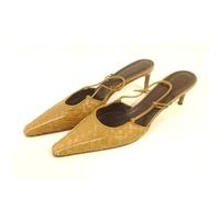 Bottega Veneta UK Size 6.5 Camel Woven Leather Slingback Kitten Heel (EU 39.5)