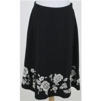 Boden, size 10 black skirt with cream pattern