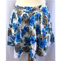 boohoo size 14 floral mini skirt boohoo size 14 multi coloured mini sk ...