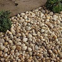 B&Q Amber Pearl Decorative Stone 790kg