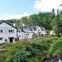 Bridge of Lochay Hotel