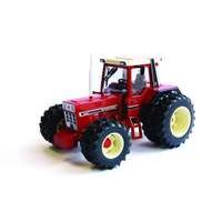 britains 132 international 956xl tractor with dual wheels