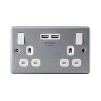 British General 2.1A Metal-Clad Switched Double Socket & 2 x USB