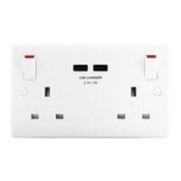 british general 13a white switched double socket 2 x usb