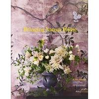 Bringing Nature Home: Floral Arrangements Throughout the Seasons