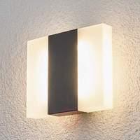 brje led outdoor wall light in a square shape