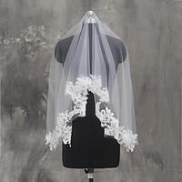 Bride Bridesmaids Beige / White Wedding Veil One-tier Fingertip Veils Lace Applique Edge Tulle Netting