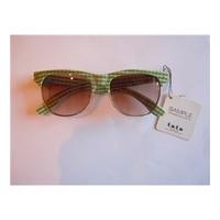 Brand New With Tag B Base Grass Green Gingham Printed Sunglasses