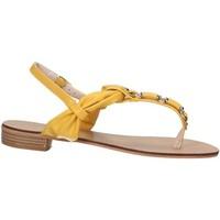 Brigitte Bs106 Sandals women\'s Sandals in yellow