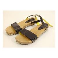 Bronx Sandals EU 38.5 (UK 5.5) Featuring Patent Leather straps