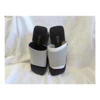 Bridesmaid shoes. size 4 Shoe Express- Grey - slip on shoes