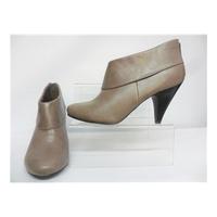 brand new new look high heeled ankle boots new look size 5 boots