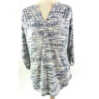 Brand New Without Tags M&S Collection Size 8 Blue and White Patterned Top