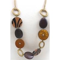Brown wood disc bead necklace