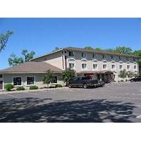 Budget Host Inn & Suites